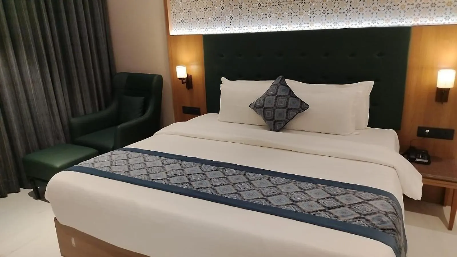 Hotel Surya, Kaiser Palace Varanasi