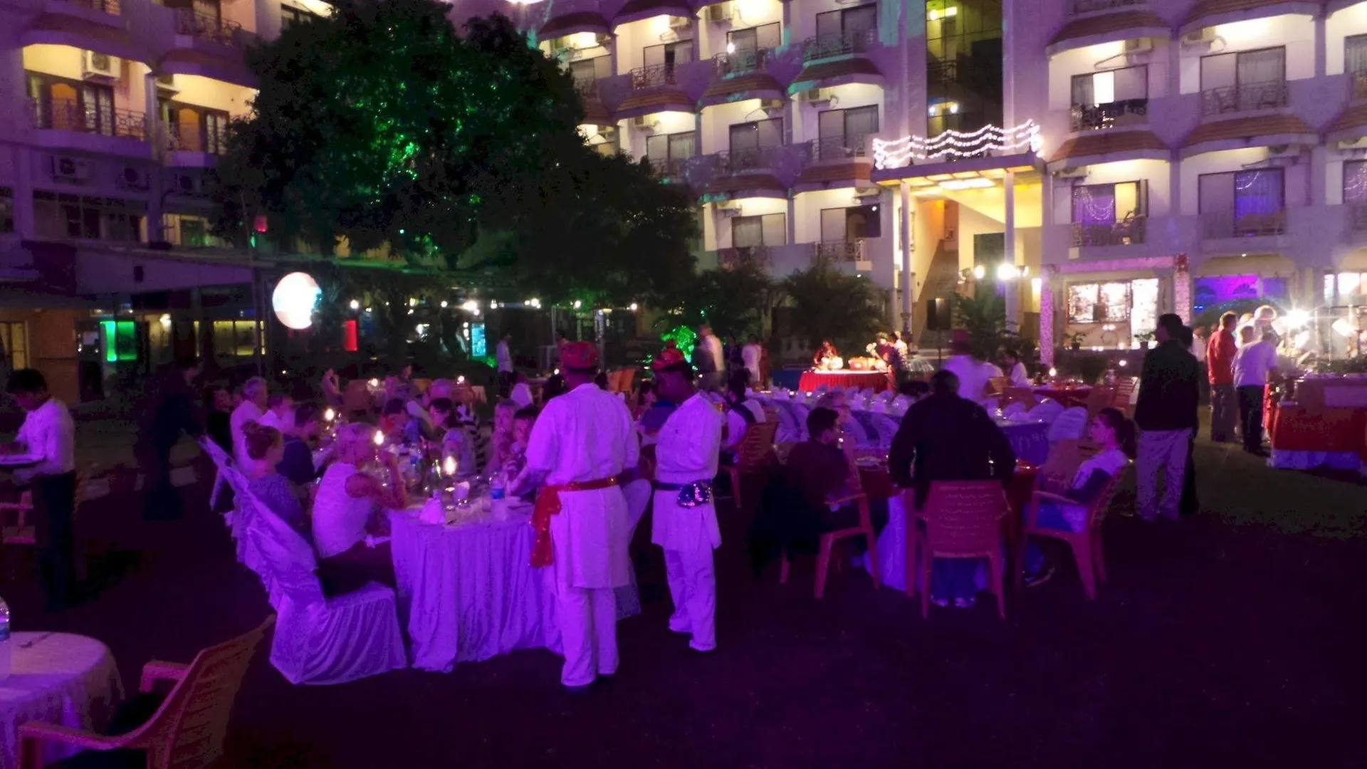 Hotel Surya, Kaiser Palace Varanasi 4*,  India