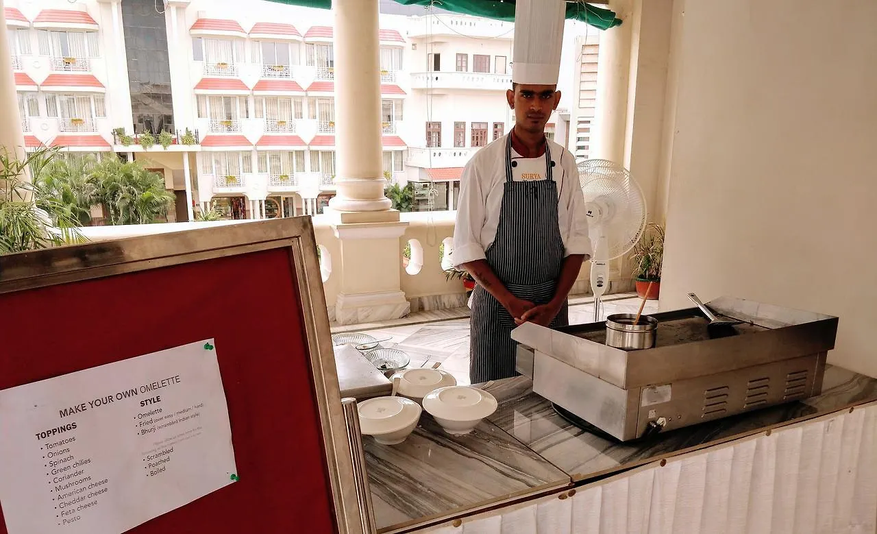 Hotel Surya, Kaiser Palace Varanasi