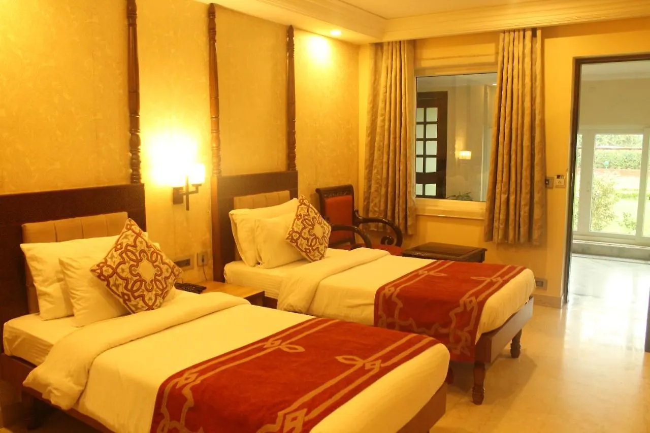 ****  Hotel Surya, Kaiser Palace Varanasi India