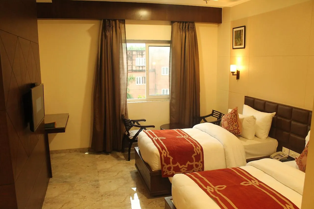 Hotel Surya, Kaiser Palace Varanasi